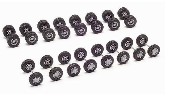 HER054089 - Pneumatici fuoristrada con cerchi 4x4 - 8 coppie di ruote anteriori e 8 ruote gemellate - 1