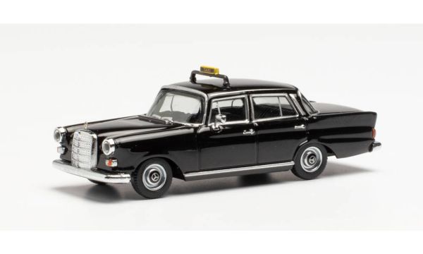 HER095686 - MERCEDES 200 Taxi nero - 1