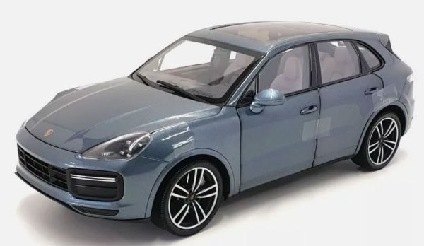 MNC110066070 - PORSCHE Cayenne Turbo S 2017 Blu metallizzato - 1