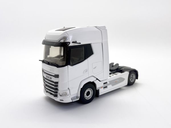 ELI117564 - DAF XG+ 4x2 bianco - 1