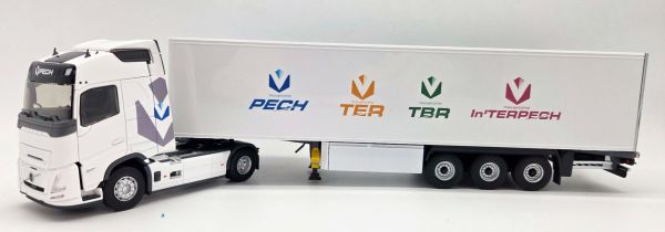 ELI118613 - VOLVO FH Aero 4x2 con rimorchio PECH a 3 assi - 1