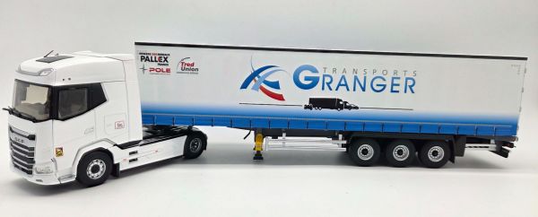 ELI118664 - DAF XG 4x2 con rimorchio coperto a 3 assi GRANGER Transport - 1