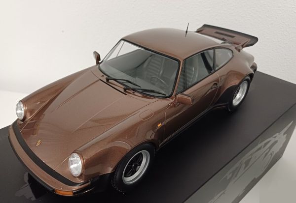 MNC125066128 - PORSCHE 911 Turbo 1977 Marrone metallizzato - Edizione limitata a 100 esemplari. - 1