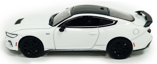 GREEN13370-F - Ford Mustang GL Muscle Series bianca del 2024, ancora nella confezione blister. - 1