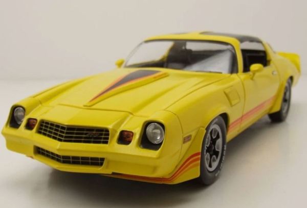 GREEN13690 - CHEVROLET Camaro Z28 del 1980 con tettuccio apribile giallo e strisce rosse - 1