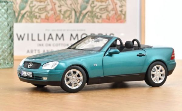 NOREV183021 - MERCEDES-BENZ SLK 1996 Verde Vivianit - 1