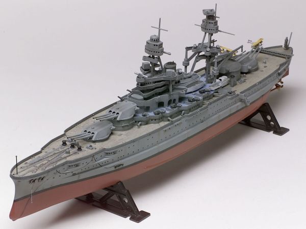 REV10302 - USS Arizona Battleship da assemblare e dipingere - 1