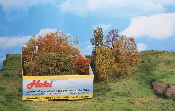 HEK1673 - Set di 15 alberi e cespugli autunnali - 1