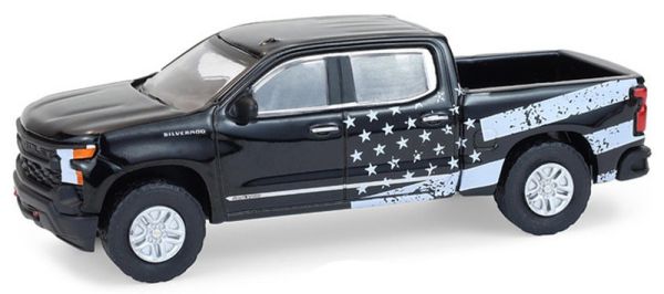 GREEN35300-F - CHEVROLET Silverado 2023 edizione Stars Stripes della serie BLUE COLLAR (in blister) - 1