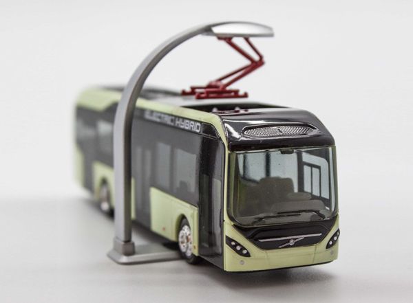 MOT300059 - VOLVO 7900 Electric Hybrid BUS con stazione di ricarica - 1