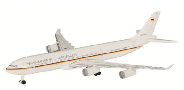 SCH3551666 - AIRBUS A340-300 BRD K. Adenauer - 1