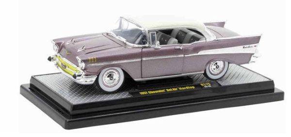 M2M-40300-115B - Chevrolet Bel Air Hardtop del 1957, rosa metallizzato - 1