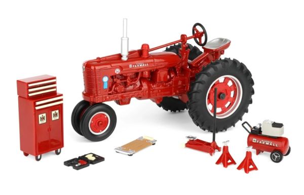 ERT44493 - FARMALL Super H con accessori - Collezione Prestige - 1