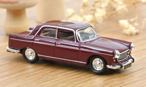 NOREV474451 - Peugeot 404 del 1968, colore marrone alghe - 1