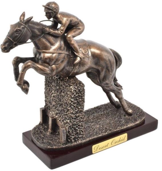 ATL4652102 - Statua del cavallo da corsa - Orchidea del deserto - 1