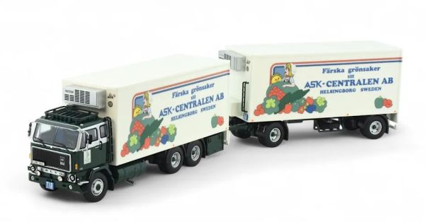 TEK83198 - Camion refrigerato VOLVO F89 6x2 con rimorchio BÖRJE JÖNSSON a 1+1 assi - 1