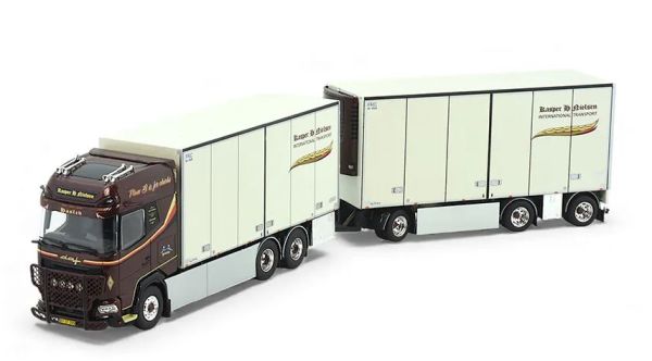 TEK86966 - Autocarro rigido DAF XG+ 6x4 con rimorchio refrigerato a 1+2 assi KASPER H.NIELSEN - 1