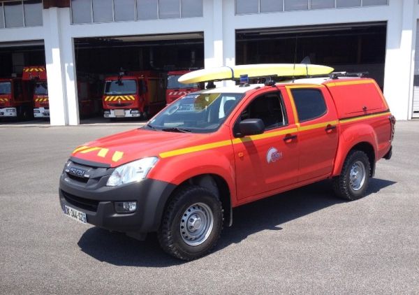 ALARME0030 - Vigile del fuoco ISUZU D-MAX doppia cabina SDIS 64 Coastal Rescue limitato a 375 copie - 1