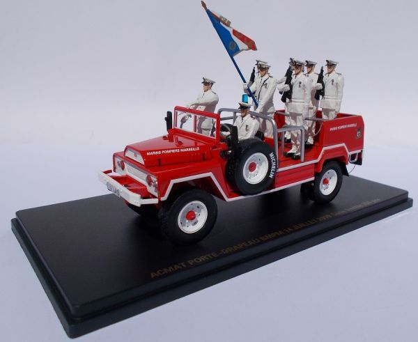 ALERTE0087 - ACMAT pompiere BMPM portabandiera Marins Pompiers de Marseille con figurine limitate a 350 copie - 1