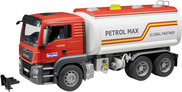 BRU3775 - Serbatoio MAN TGS 6x4 Scala: 1/16 - 1