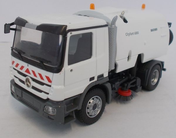 CON72212/06-L - MERCEDES BENZ Actros MP03 CI 2015 BUCHER Cityfant 6000 spazzatrice - 1