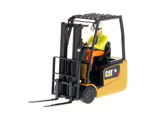 DCM85504 - Carrello elevatore CATERPILLAR EP16 con conducente - 1