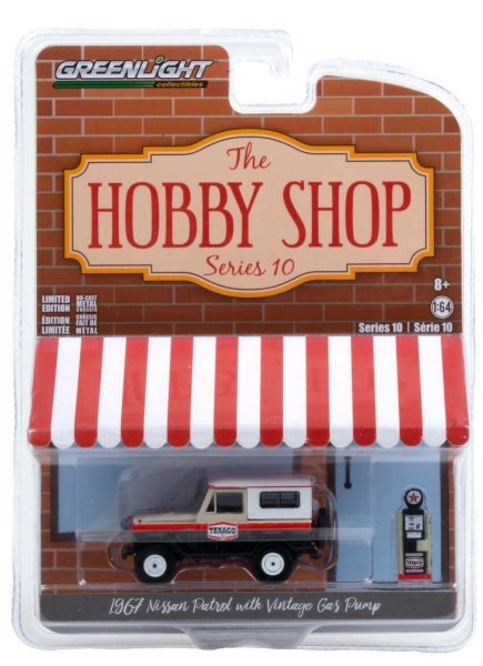 GREEN97100-A - NISSAN Patrol 1967 4x4 TEXACO con pompa benzina The Hobby Shop Series venduta in blister - 1
