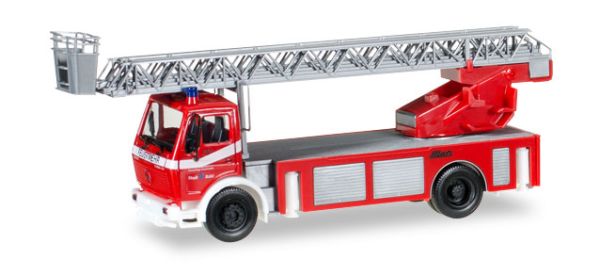 HER092517 - MERCEDES BENZ Metz con i vigili del fuoco BUEHL su larga scala - 1
