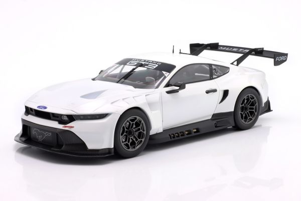 IXO-LEGTMUS-LM24WHT - FORD Mustang GT3 Racing Spec – Versione 