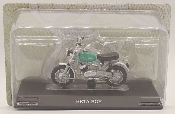 MAGMOT042 - Ciclomotore BETA Boy verde e grigio - 1