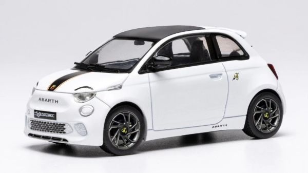 IXOMOC345 - FIAT 500e Abarth del 2024 Bianco - 1