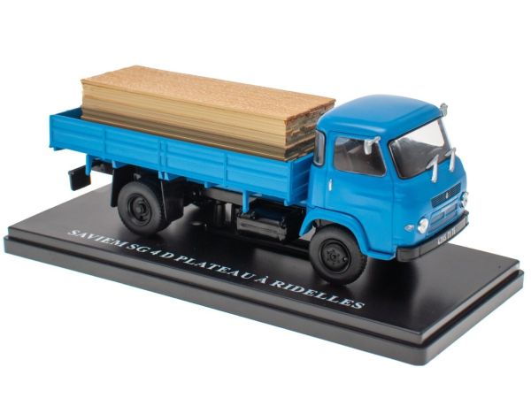 G111N055 - Camion pianale SAVIEM SG 4 D 4x2 con carico 1967 - 1