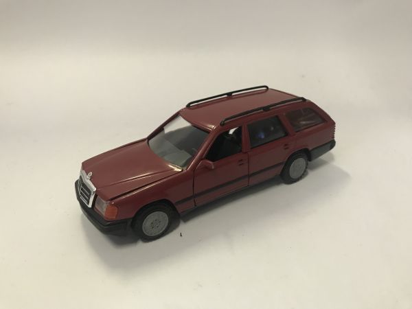 OCCON1503ROUGE - Usato - MERCEDES-BENZ Station wagon rosso - 1