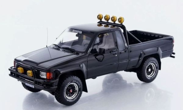 OT481B - Toyota Hilux SR5 nera del 1985 - 1
