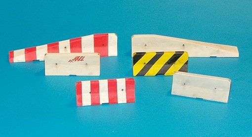 PLS4043 - 6 barriere di sicurezza in miniatura da dipingere per diorama 4 piccole da 4 cm e 2 lunghe da 8 cm - 1