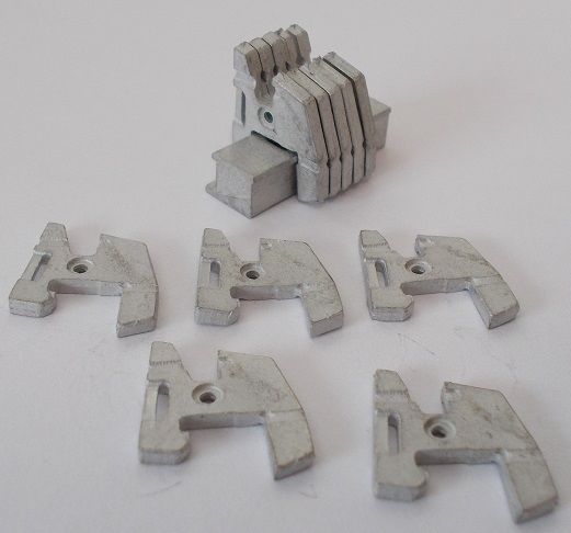 PMAA-012 - Portapesi FIAT in miniatura con 10 pesi da verniciare - 1