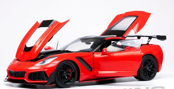 IXO18RDC243-FO - CHEVROLET Corvette C7 ZR1 2019 Rosso - 1