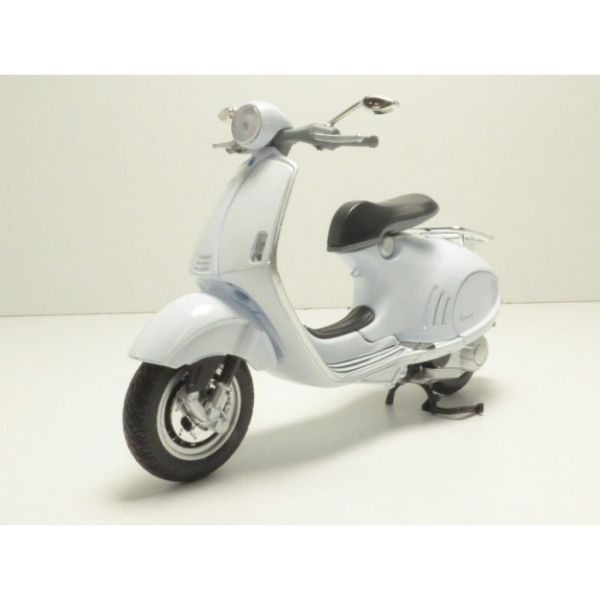 NEW57613-A - VESPA 946 bianca - 1