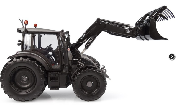 UH6746 - VALTRA G135 con caricatore in titanio grigio anteriore - 1