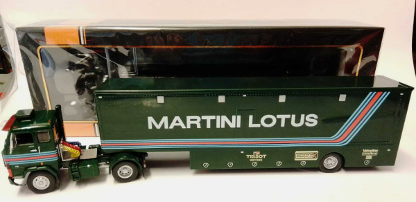 IXOTTR025 - VOLVO F88 4x2 con rimorchio 1 Asse MARTINI LOTUS - 1