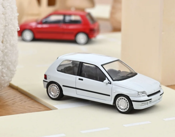 NOREV517524 - RENAULT Clio 16S 1991 bianco Jet-Car - 1