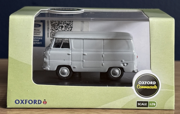 OXF76FDE010 - FORD 400E Transport grigio - 1