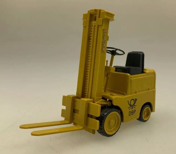 WIK83-10 - USATO - Carrello elevatore CLARK, Giallo - DBP - Poste Federali Tedesche - 1