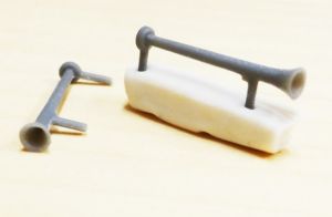ART04572-2 - 2 Trombe 18mm