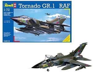 REV04619 - Aereo da caccia Tornado GR. Mk. 1 RAF da assemblare e dipingere