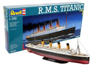 REV05210 - RMS Titanic da assemblare e verniciare