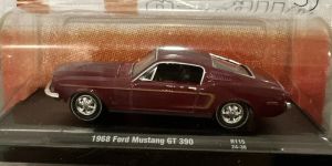M2M-11228-115-D - Ford Mustang GT 390 del 1968, rosso scuro, ancora nella sua confezione originale.