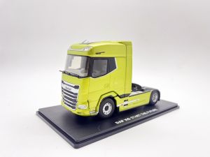 ELI118001 - DAF XG 4x2 giallo metallizzato