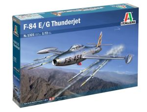 ITA1321 - Aereo da bombardiere REPLUBLIC F-84 G Thunderjet da assemblare e dipingere
