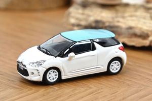 NOREV155254 - CITROEN DS3 2010 Bianco Ghiaccio e tetto Blu Boticelli